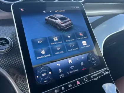 Photo 16 Mercedes Classe GLC 300 e Hybrid EQ 4MATIC AMG Line