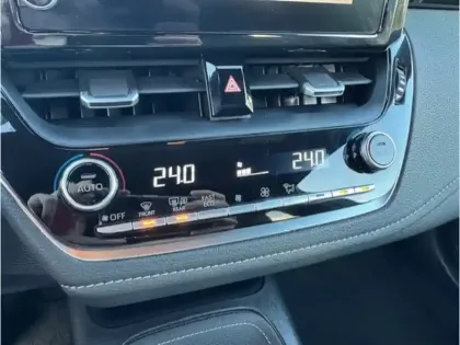 Photo 21 Toyota Corolla Hybride 122h Design