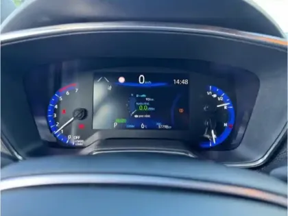 Photo 8 Toyota Corolla Hybride 122h Design