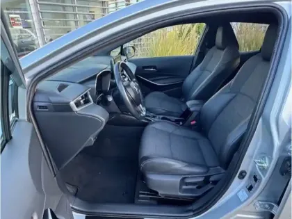 Photo 14 Toyota Corolla Hybride 122h Design