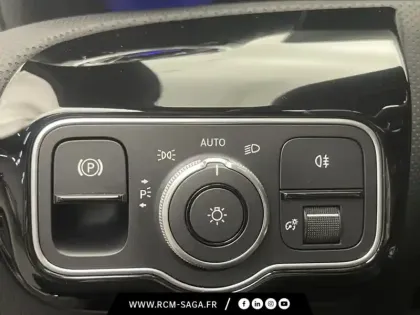 Photo 17 Mercedes Classe A 200 d AMG Line