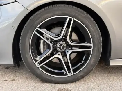 Photo 41 Mercedes Classe A 200 d AMG Line