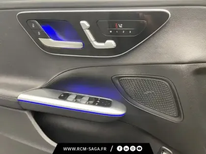 Photo 12 Mercedes Classe C Berline 220 d AMG Line