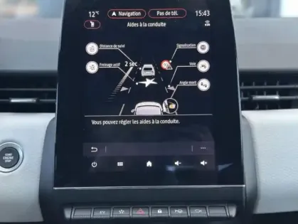 Photo 10 Renault Clio V Intens E-TECH 140 -21