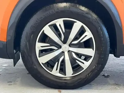 Photo 4 Peugeot 2008  1.2 PureTech 100ch S&S Active