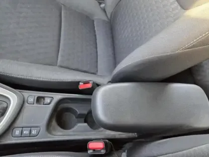 Photo 14 Toyota Yaris  116h Dynamic 5p MC24