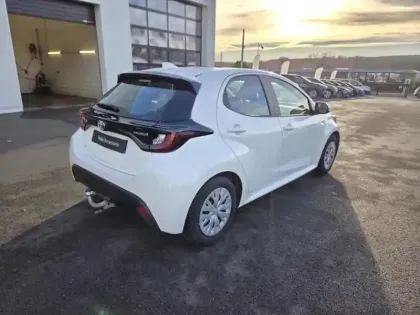 Photo 4 Toyota Yaris  116h Dynamic 5p MC24