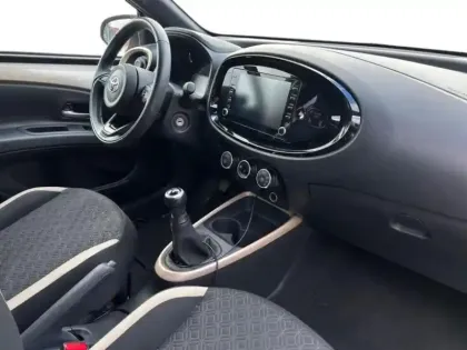 Photo 8 Toyota Aygo  X 1.0 VVT-i 72ch Design