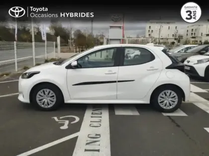 Photo 2 Toyota Yaris  116h Dynamic 5p MY22