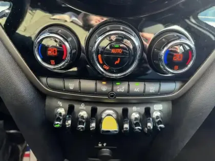 Photo 10 Mini Countryman  Cooper SE  125ch + 95ch Northwood ALL4 BVA6