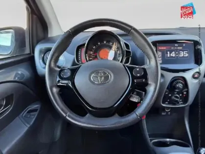 Photo 11 Toyota Aygo  1.0 VVT-i 72ch x-play 5P MY19