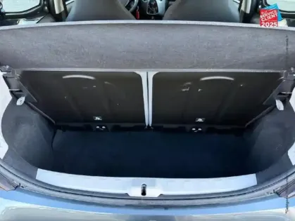 Photo 13 Toyota Aygo  1.0 VVT-i 72ch x-play 5P MY19