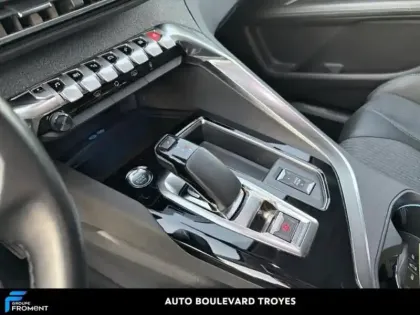 Photo 13 Peugeot 3008  HYBRID 225ch Allure Pack e-EAT8