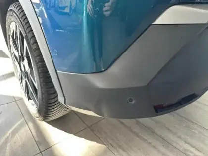 Photo 5 Peugeot 3008  1.2 Hybrid 136ch GT e-DCS6