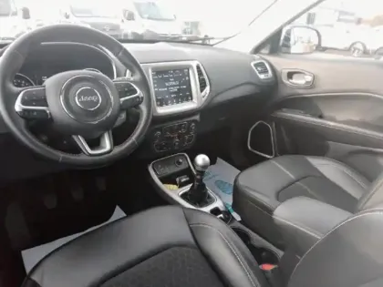 Photo 7 Jeep Compass  1.4 MultiAir II 140ch Longitude Business 4x2