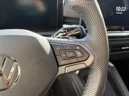 Photo 14 Volkswagen T-roc  1.5 eTSI 150ch R-Line DSG7