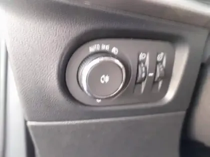 Photo 8 Opel Mokka  Electric 136ch Elegance