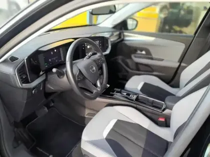 Photo 6 Opel Mokka  Electric 136ch Elegance