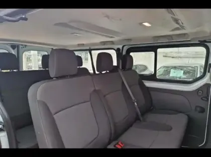 Photo 10 Renault Trafic Gén. III (J82) Ph3 Zen 4