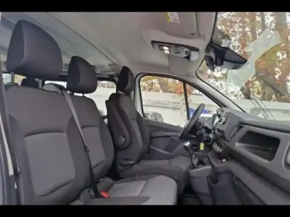 Photo 9 Renault Trafic Gén. III (J82) Ph3 Zen 4