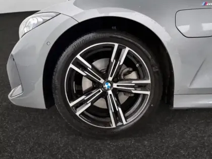 Photo 13 BMW Serie 3 Série 3 Touring 330eA 292ch M Sport