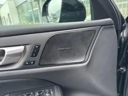 Photo 11 Volvo V60  B4 197ch Ultra Style Dark DCT 7