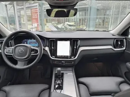 Photo 7 Volvo V60  B4 197ch Ultra Style Dark DCT 7