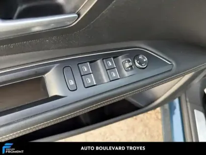 Photo 14 Peugeot 5008  1.5 BlueHDi 130ch S&S GT Pack EAT8