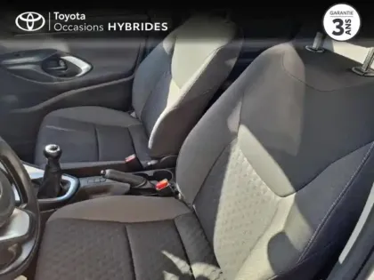 Photo 10 Toyota Yaris  116h Dynamic 5p MY22