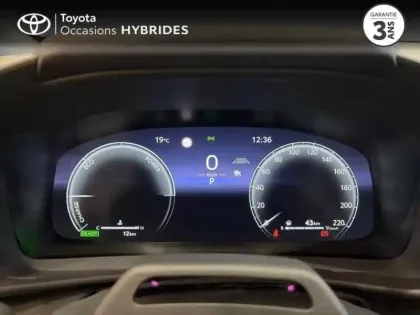 Photo 13 Toyota C-HR  1.8 Hybride 140ch Graphic MY26