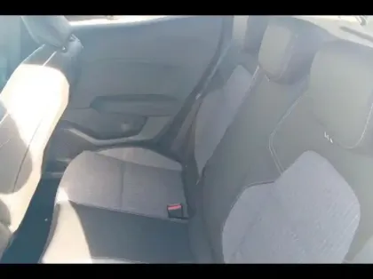 Photo 10 Renault Clio  1.6 E-Tech 145ch full hybrid Techno - 24