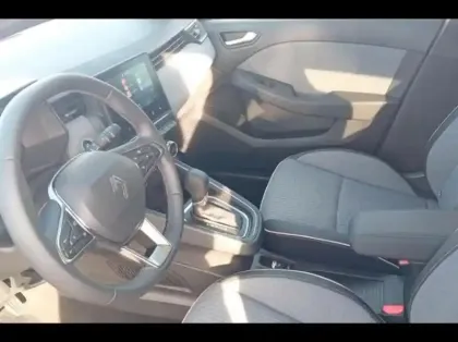 Photo 9 Renault Clio  1.6 E-Tech 145ch full hybrid Techno - 24