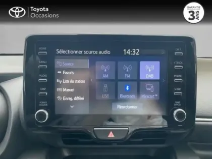 Photo 14 Toyota Yaris  116h Design 5p MC24