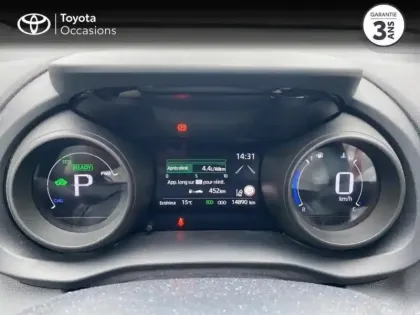 Photo 13 Toyota Yaris  116h Design 5p MC24