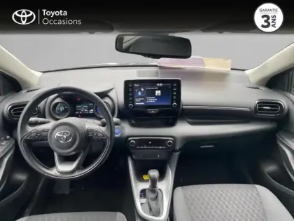 Photo 7 Toyota Yaris  116h Design 5p MC24