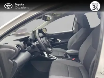 Photo 10 Toyota Yaris  116h Design 5p MC24