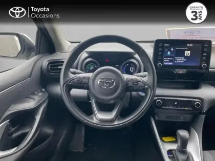 Photo 8 Toyota Yaris  116h Design 5p MC24