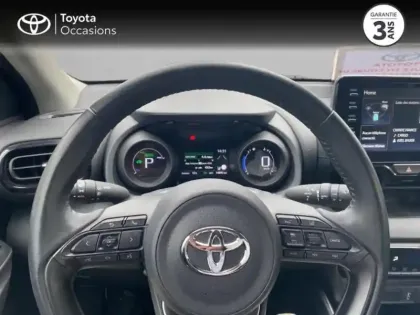 Photo 12 Toyota Yaris  116h Design 5p MC24