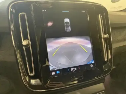 Photo 14 Volvo C40  Recharge 231ch Start