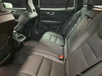 Photo 11 Volvo V60  B4 197ch Plus Style Dark DCT 7