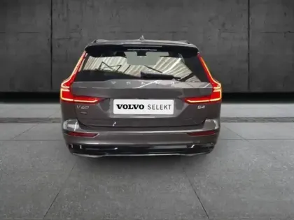 Photo 5 Volvo V60  B4 197ch Plus Style Dark DCT 7
