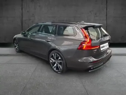 Photo 4 Volvo V60  B4 197ch Plus Style Dark DCT 7