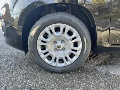 Photo 10 Fiat Panda  Classic 1.0 70ch BSG S&S Icône Step 2