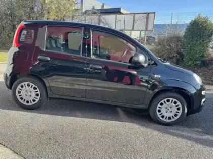 Photo 3 Fiat Panda  Classic 1.0 70ch BSG S&S Icône Step 2