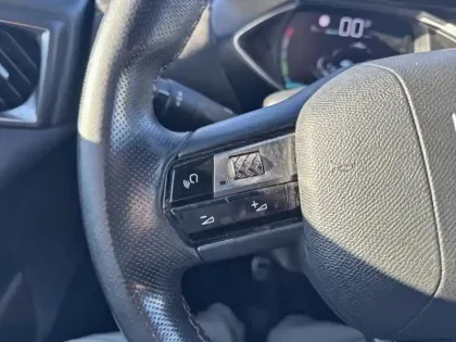 Photo 13 DS DS 3  Crossback E-Tense Performance Line +