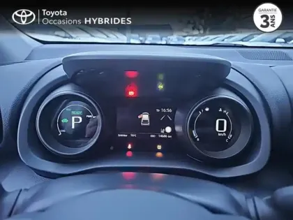 Photo 13 Toyota Yaris  116h Design 5p MY22