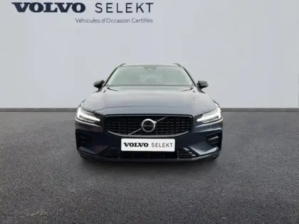 Photo 1 Volvo V60  B4 197ch Plus Style Dark DCT 7