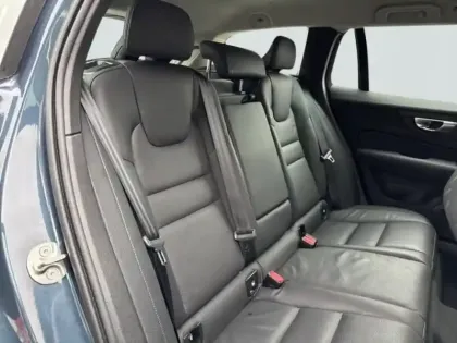 Photo 9 Volvo V60  B4 197ch Plus Style Dark DCT 7