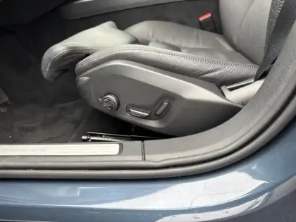 Photo 11 Volvo V60  B4 197ch Plus Style Dark DCT 7