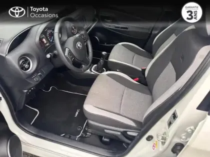 Photo 10 Toyota Yaris  110 VVT-i Design Y20 5p MY19